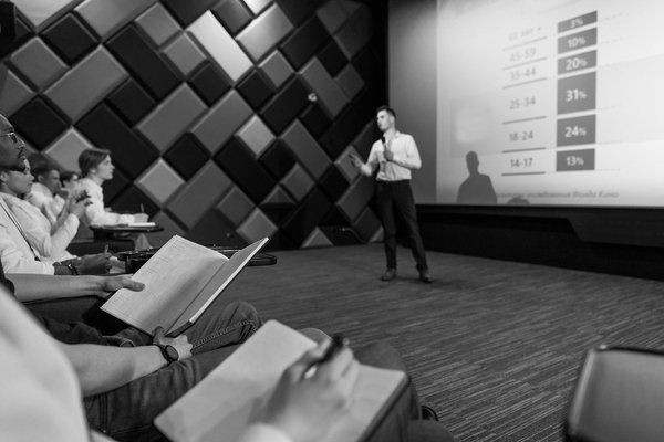 Approches créatives pour fonder des alliances fructueuses entre entreprises et ong