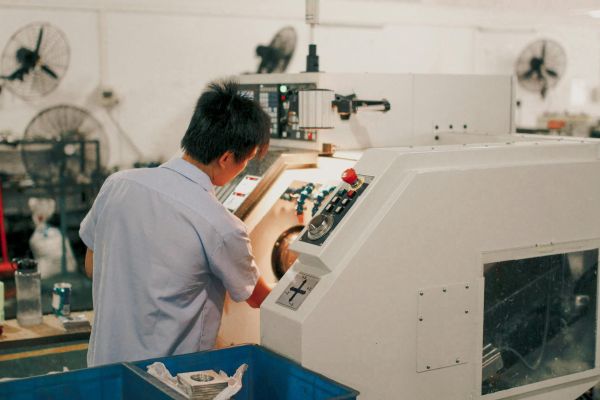 Sous traitance industrielle : l'innovation au service de votre production